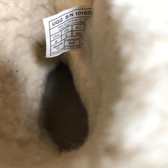 UGG Classic Short II Chestnut Women’s Boots - Picture 15 of 15